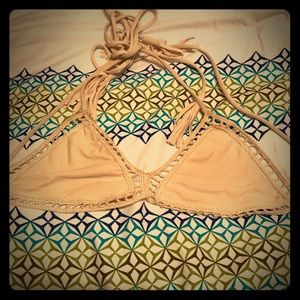 Acacia Andy Top Foam